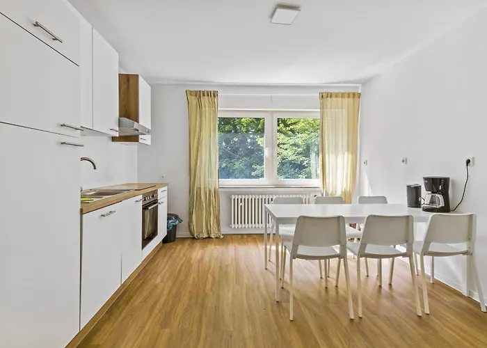 公寓 Business-apartment Mit Drei Schlafzimmern In *
